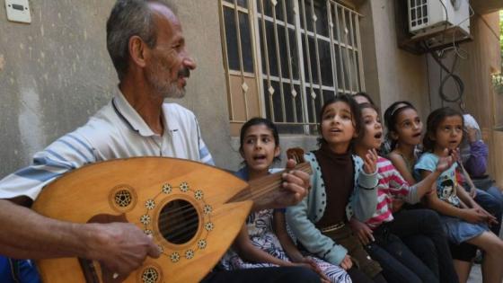 أطفال سوريا بعد مرور 8 سنوات على الحرب يغنون