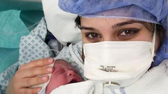 الكورونا تمنع طبيب من حضور ولادة ابنه