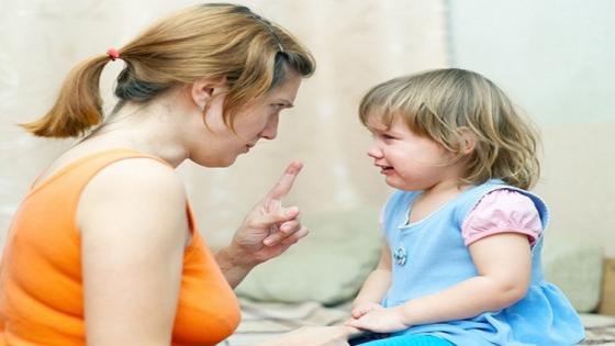 طريقة التعامل مع العادات السيئة في الأطفال