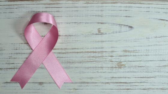 “سرطان الثدي” الأعراض وأحدث طرق الوقاية