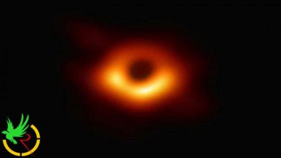 الثقب الأسود blak hole